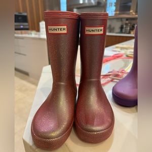 Hunter little girls rain boots pink glitter
